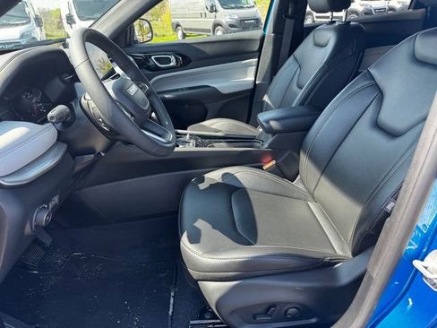 Certified 2025 Jeep Compass Limited AWD/4WD image 21