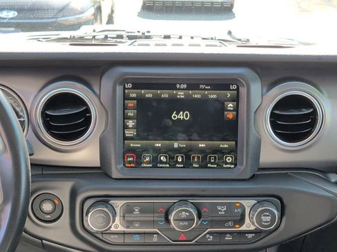 Used 2021 Jeep Wrangler Unlimited Rubicon 4xe w/ Safety Group AWD/4WD image 16