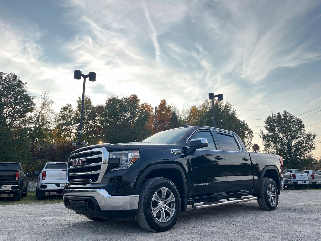 Used 2020 GMC Sierra 1500 SLE w/ SLE Value Package AWD/4WD image 2