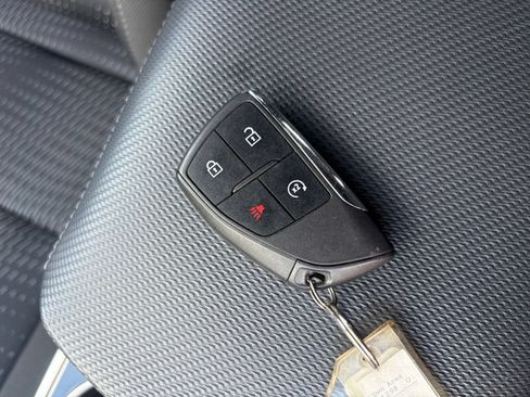 Used 2025 Chevrolet Equinox LT FWD image 22