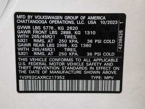 Used 2024 Volkswagen Atlas Cross Sport SEL Premium R-Line image 49