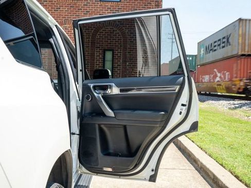 Used 2023 Lexus GX 460 Premium AWD/4WD image 50