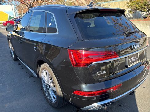 Used 2023 Audi Q5 e Premium Plus w/ Premium Plus Package image 4
