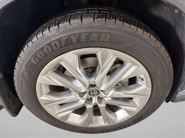 Used 2021 Toyota Highlander Limited AWD/4WD image 14