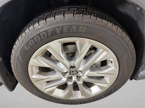 Used 2021 Toyota Highlander Limited AWD/4WD image 14