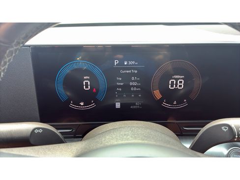 Used 2025 Hyundai Kona SEL AWD/4WD image 20