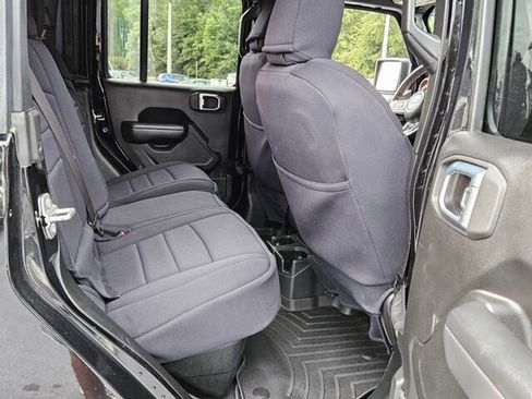 Used 2022 Jeep Gladiator Rubicon image 17