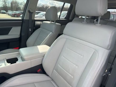 Used 2024 Hyundai Santa Fe Calligraphy image 12