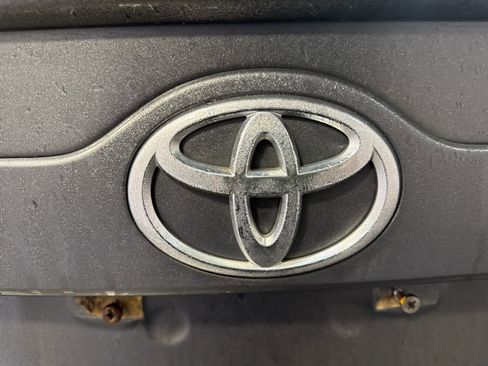 Used 2012 Toyota Camry LE image 15