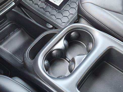 New 2026 Chrysler Pacifica Select image 16