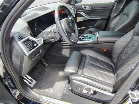 Certified 2024 BMW X7 xDrive40i w/ M Sport Package AWD/4WD image 12