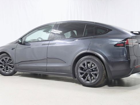 Used 2024 Tesla Model X AWD/4WD image 10