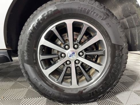 Used 2019 Ford Expedition XLT w/ Equipment Group 201A image 13