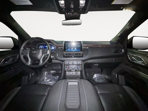 Used 2023 Chevrolet Tahoe Z71 AWD/4WD image 14