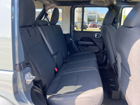 Used 2025 Jeep Wrangler Sahara w/ Safety Group image 12