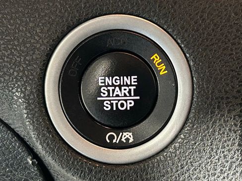 Used 2019 Dodge Charger SXT AWD/4WD image 19