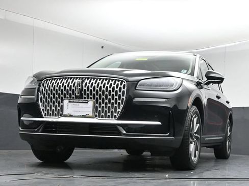 Certified 2023 Lincoln Corsair AWD w/ Equipment Group 101A image 40