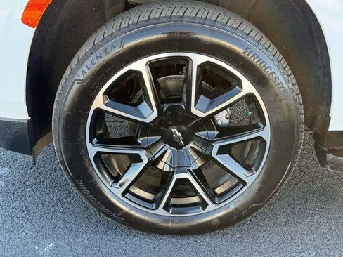 Used 2022 Chevrolet Tahoe RST w/ Sport Performance Package image 21