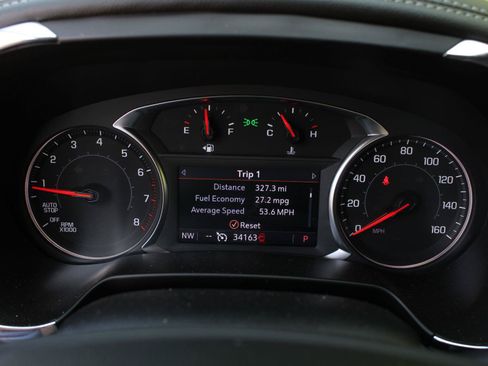 Used 2025 Chevrolet Blazer LT AWD/4WD image 11