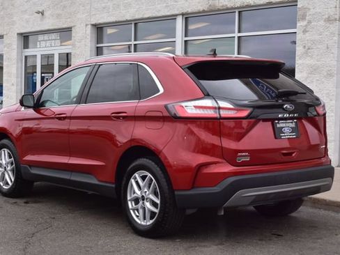 Used 2024 Ford Edge SEL w/ Convenience Package image 8