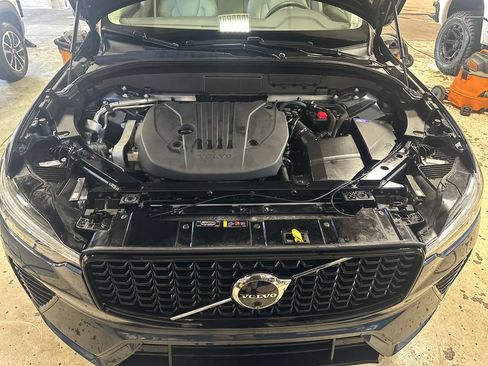 Used 2024 Volvo XC60 B5 Plus w/ Climate Package AWD/4WD image 11