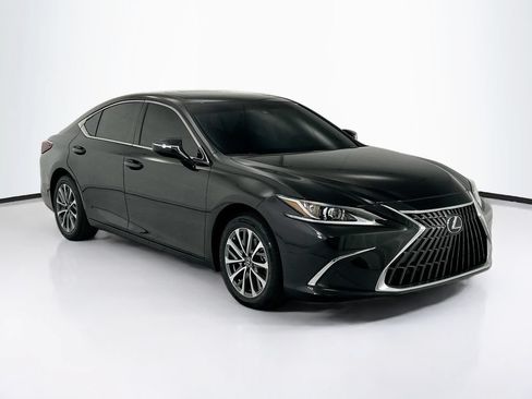 Used 2025 Lexus ES 350 w/ Accessory Package (Z2) FWD image 3