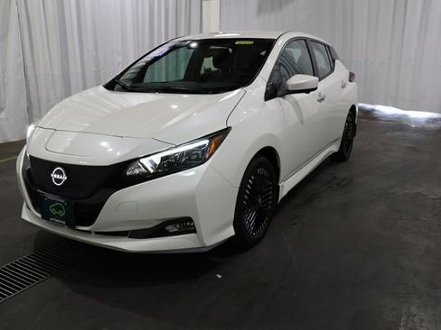 Certified 2025 Nissan Leaf SV Plus FWD image 24