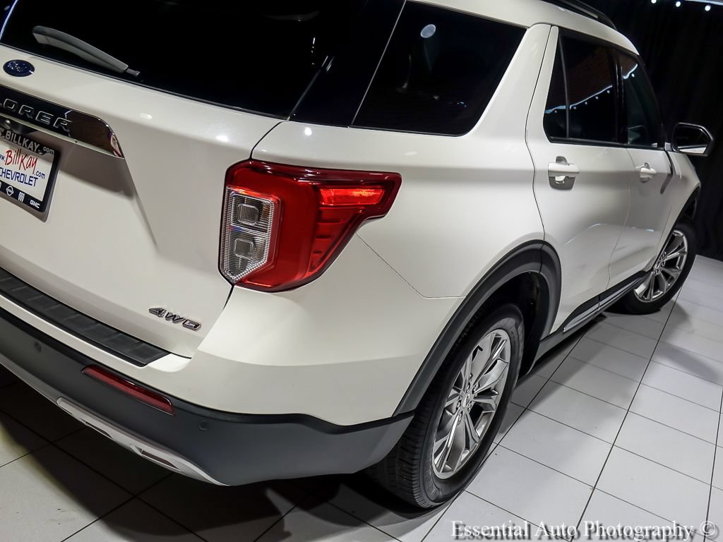 Used 2022 Ford Explorer XLT w/ Equipment Group 202A AWD/4WD image 8