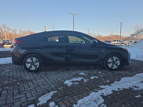 Used 2019 Hyundai Ioniq Blue image 6