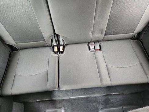 Used 2017 Chevrolet Traverse LT image 32