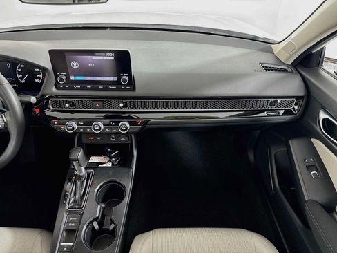 Used 2023 Honda Civic EX image 19