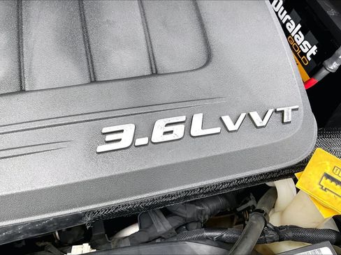 Used 2017 Dodge Grand Caravan SE w/ Power Window Group FWD image 33