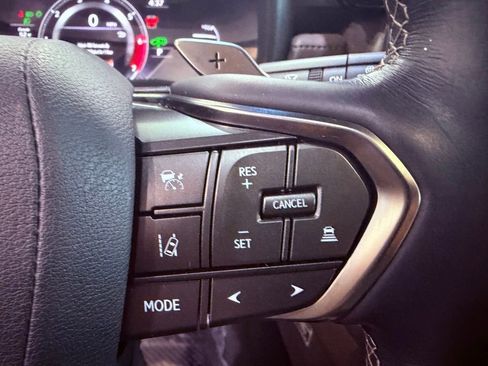 Certified 2022 Lexus LX 600 4WD w/ Luxury Package image 27