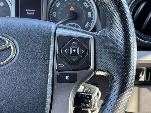 Used 2016 Toyota Tacoma SR5 image 22