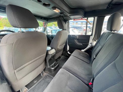 Used 2018 Jeep Wrangler Unlimited Sport w/ Connectivity Group image 23