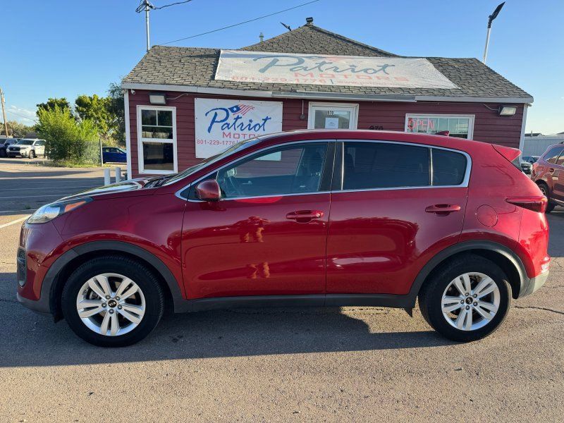 Used 2018 Kia Sportage LX FWD image 2