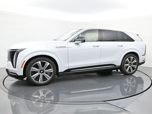 New 2026 Cadillac Escalade IQ Luxury 2 image 2