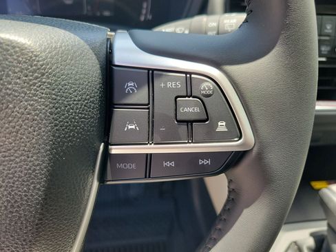 New 2026 Toyota Grand Highlander XLE FWD image 21