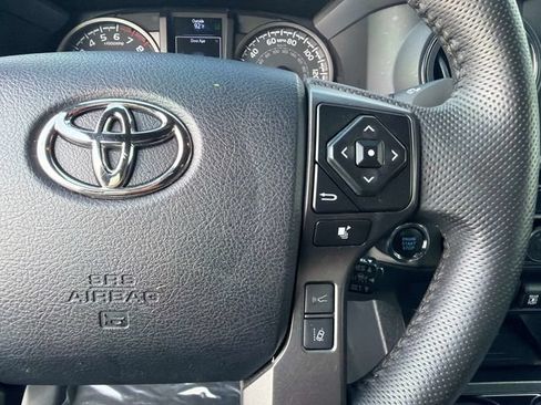 Used 2023 Toyota Tacoma TRD Off-Road w/ Advanced Technology Package AWD/4WD image 25
