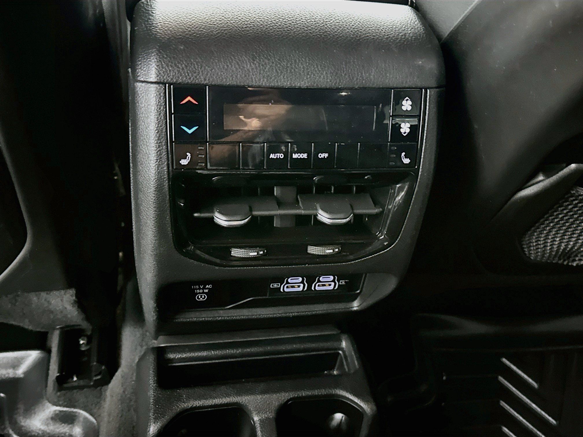 Used 2021 Jeep Grand Cherokee L Limited RWD image 28