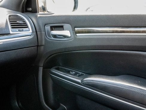 Used 2012 Chrysler 300 C RWD image 25