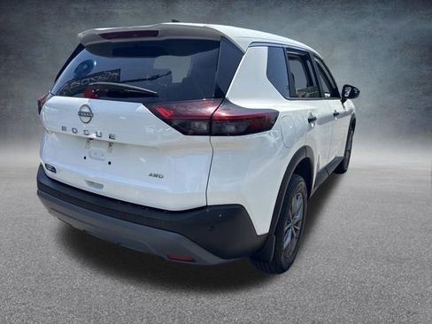 Used 2023 Nissan Rogue S AWD/4WD image 9