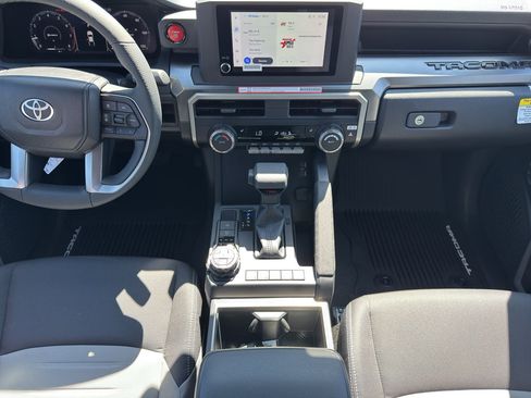 New 2026 Toyota Tacoma TRD Off-Road AWD/4WD image 10