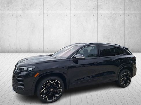 New 2026 Volkswagen Tiguan SEL R-Line AWD/4WD image 1