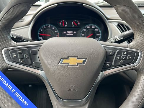 Used 2022 Chevrolet Malibu LT image 23