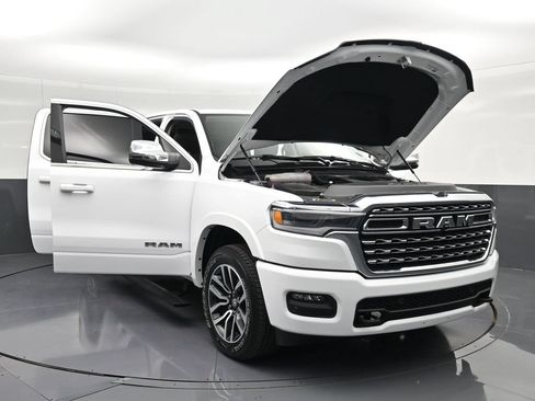 Used 2025 RAM 1500 Limited AWD/4WD image 30