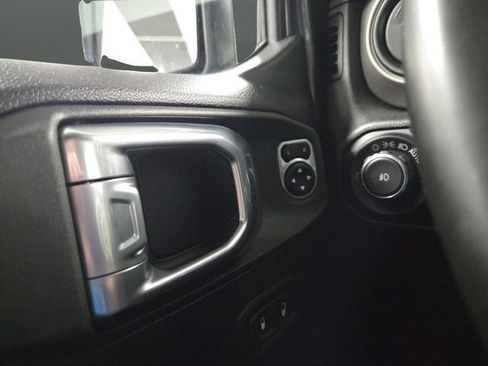 Used 2021 Jeep Wrangler Unlimited Sport image 29