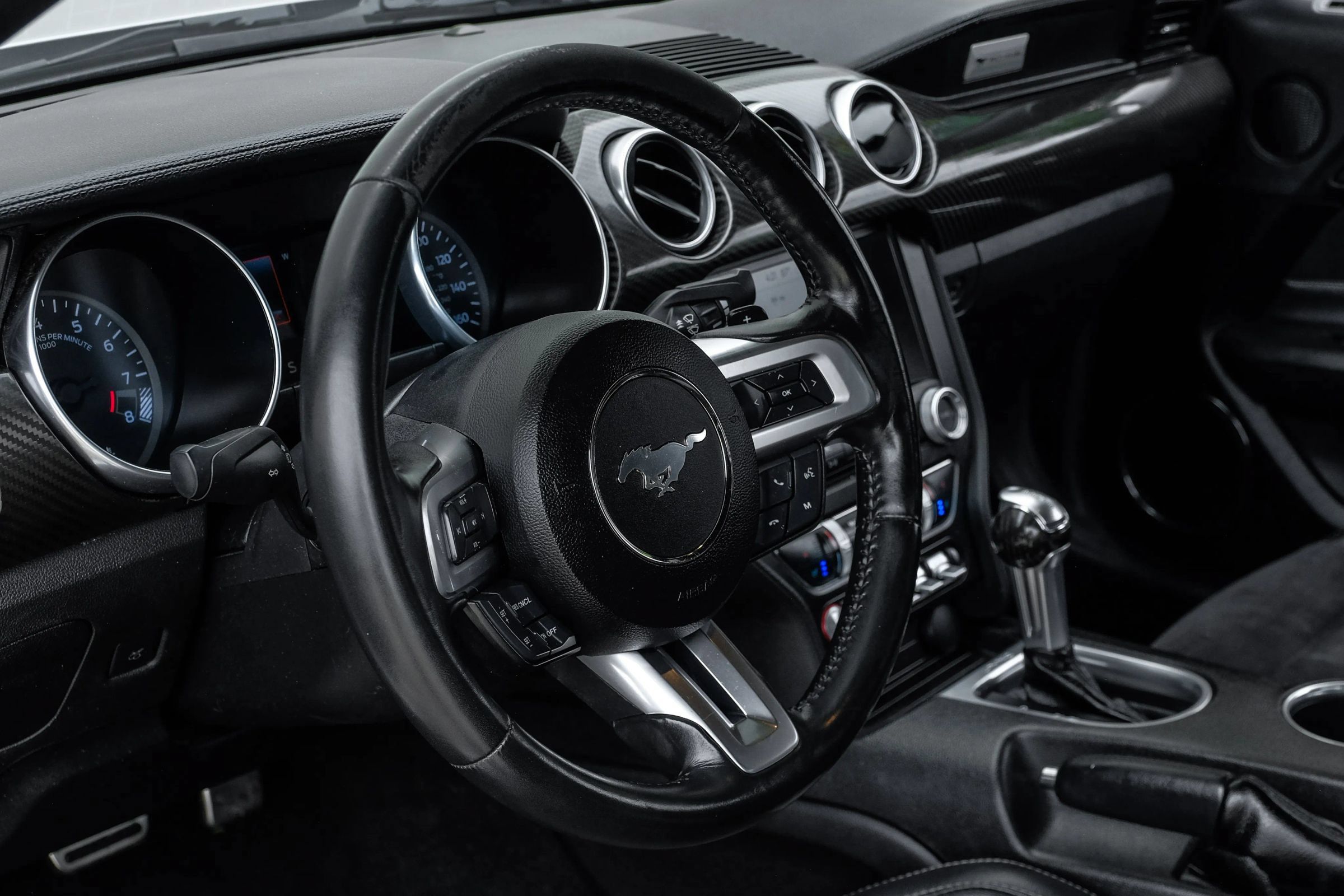Used 2019 Ford Mustang GT Premium w/ Carbon Sport Interior Package RWD image 22