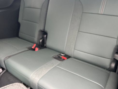 New 2026 GMC Acadia AT4 w/ Luxury Package AWD/4WD image 12