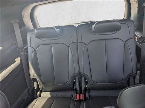 Used 2024 Jeep Grand Cherokee L Limited w/ Black Appearance Package RWD image 17